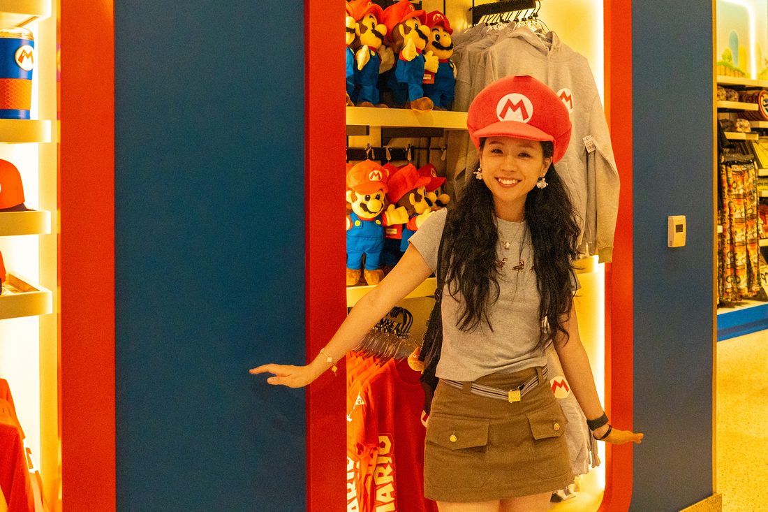 Theme park, exploring